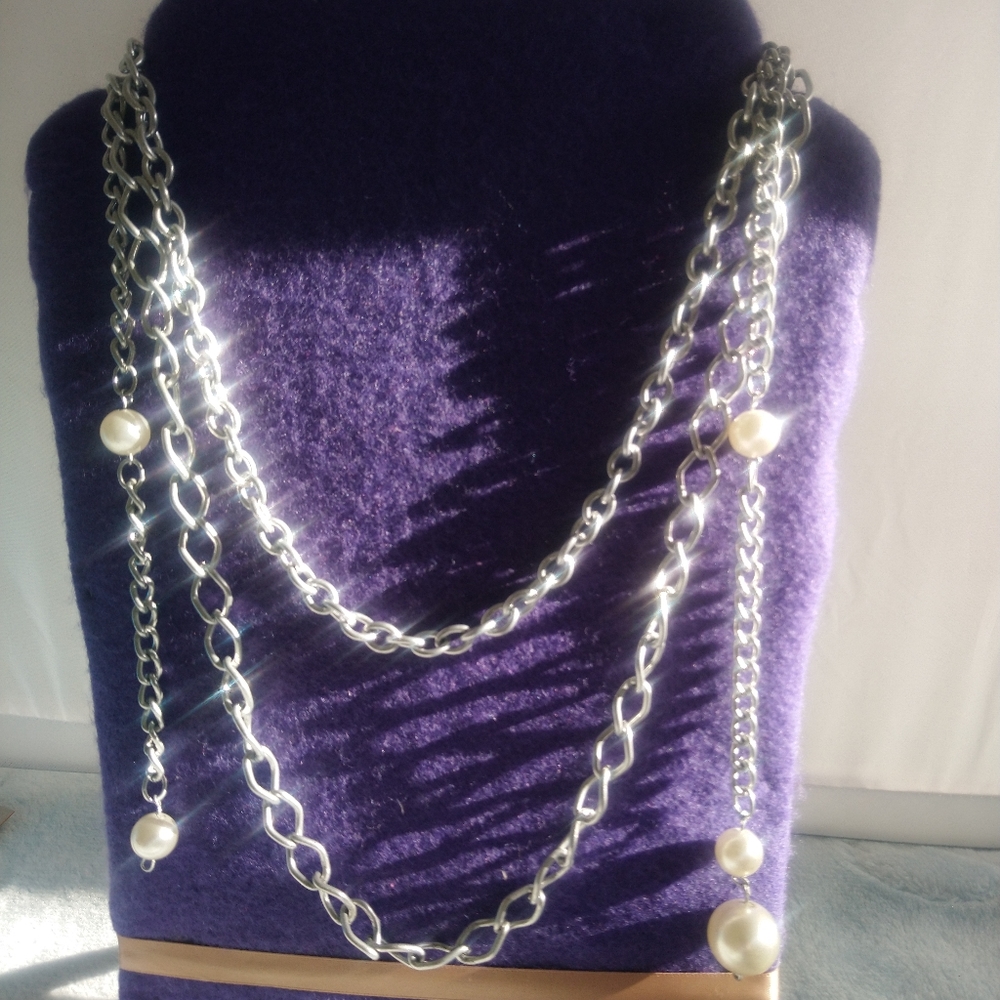 2️⃣ Gorgeous necklaces